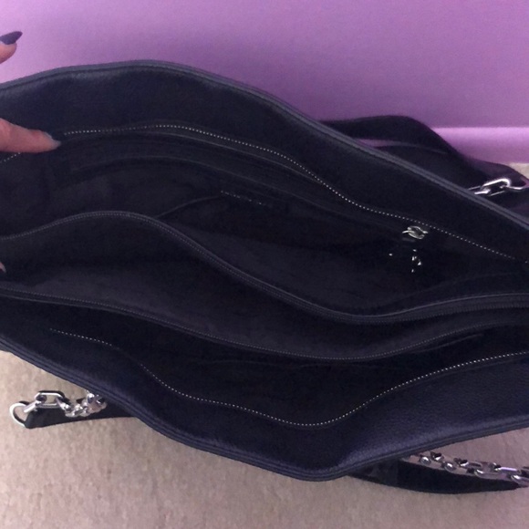 Michael Kors Fulton Shoulder Bag - Picture 4 of 4